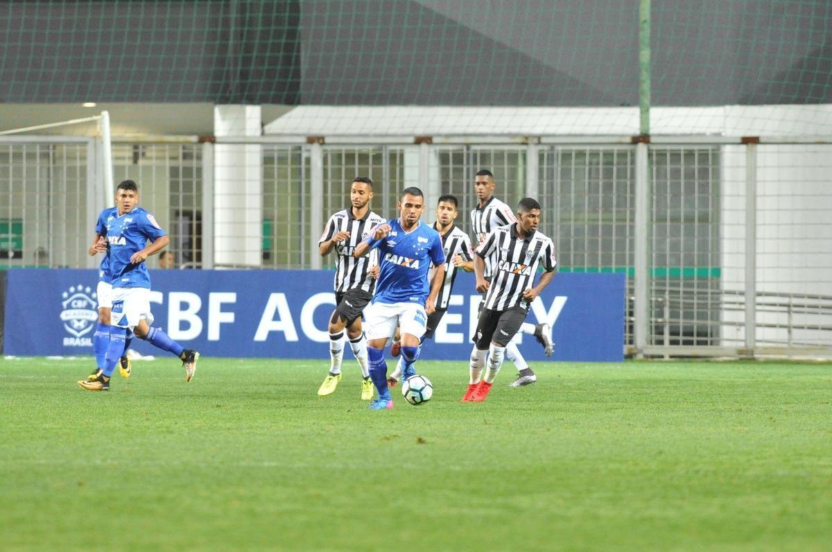 Imagens do clssico entre Atltico e Cruzeiro pela Supercopa Sub-20