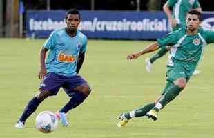 Time reserva do Cruzeiro enfrentou o Betim em jogo-treino disputado nesta sexta