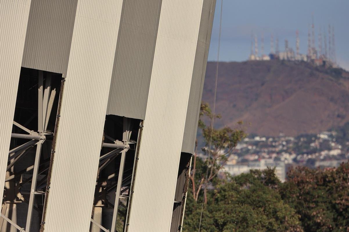 Arena MRV segue em ritmo acelerado de obras. Previso de concluso do estdio foi atualizada para dezembro.