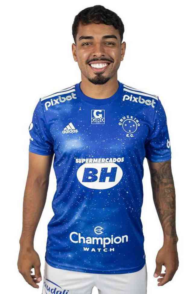 Cruzeiro age rápido e anuncia chegada do cubano Simon, considerado melhor  central do mundo - Superesportes