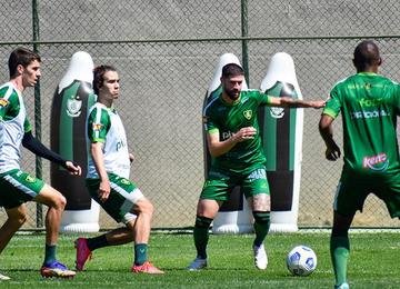 Técnico Vagner Mancini pode ficar em situação difícil para escalar a equipe contra o Corinthians, na rodada seguinte, em São Paulo, pelo Brasileirão 