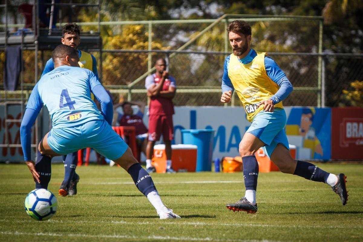 Cruzeiro realizou atividade de preparao para amistoso contra o Corinthians, nesta quarta