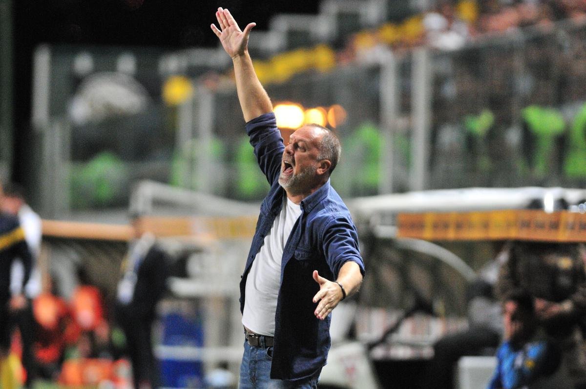 Atltico e Cruzeiro se enfrentaram pelas quartas de final da Copa do Brasil