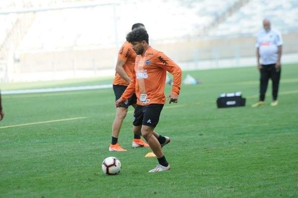 Brasileiros e argentinos se enfrentam nesta quinta-feira, s 21h30, no Mineiro