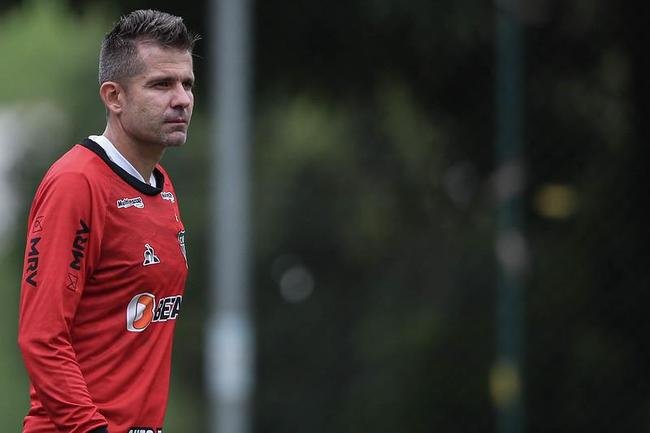 Victor fez seu ltimo treino com a camisa do Atltico no sbado (27/2)