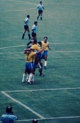 Na semifinal, Brasil aplicou 3 a 1 no Uruguai e garantiu lugar na decisão diante da Itália