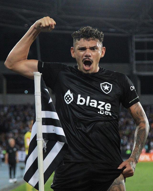 12 - Tiquinho Soares (Botafogo) - 8 gols