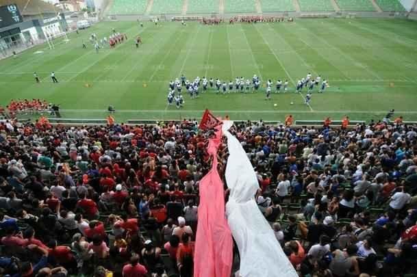 Imagens do jogo entre Minas Locomotiva e Get Eagles no Independncia