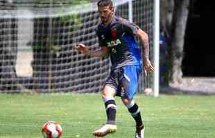 Luiz Gustavo (Vasco) - 24 anos - 5 jogos no Campeonato Brasileiro - Assumiu a titularidade nos ltimos jogos do Vasco antes da parada para a Copa do Mundo, mas ainda no completou o limite de sete partidas.