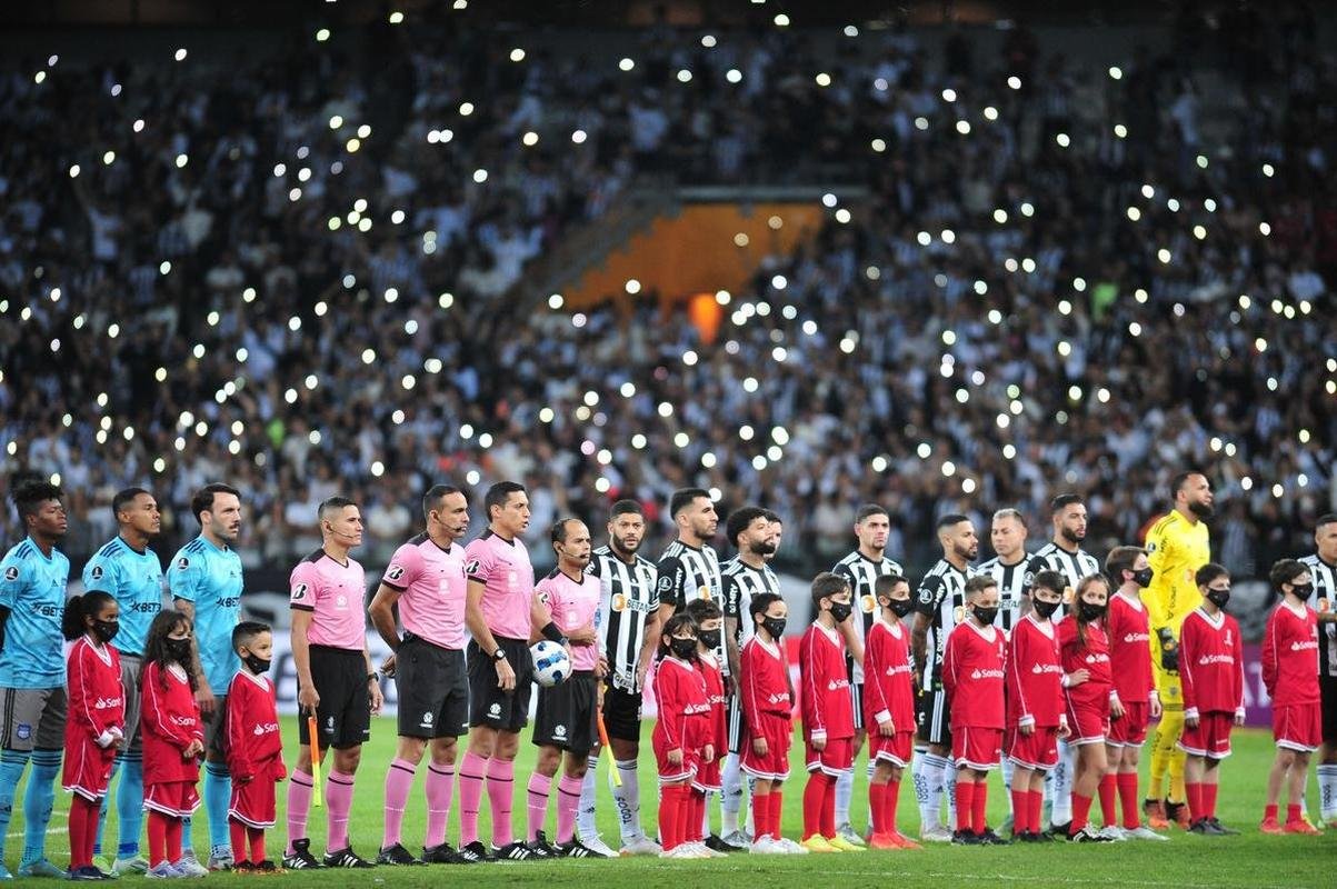 Torcida do Atltico no jogo contra o Emelec, no Mineiro, em Belo Horizonte, pelas oitavas de final da Copa Libertadores de 2022