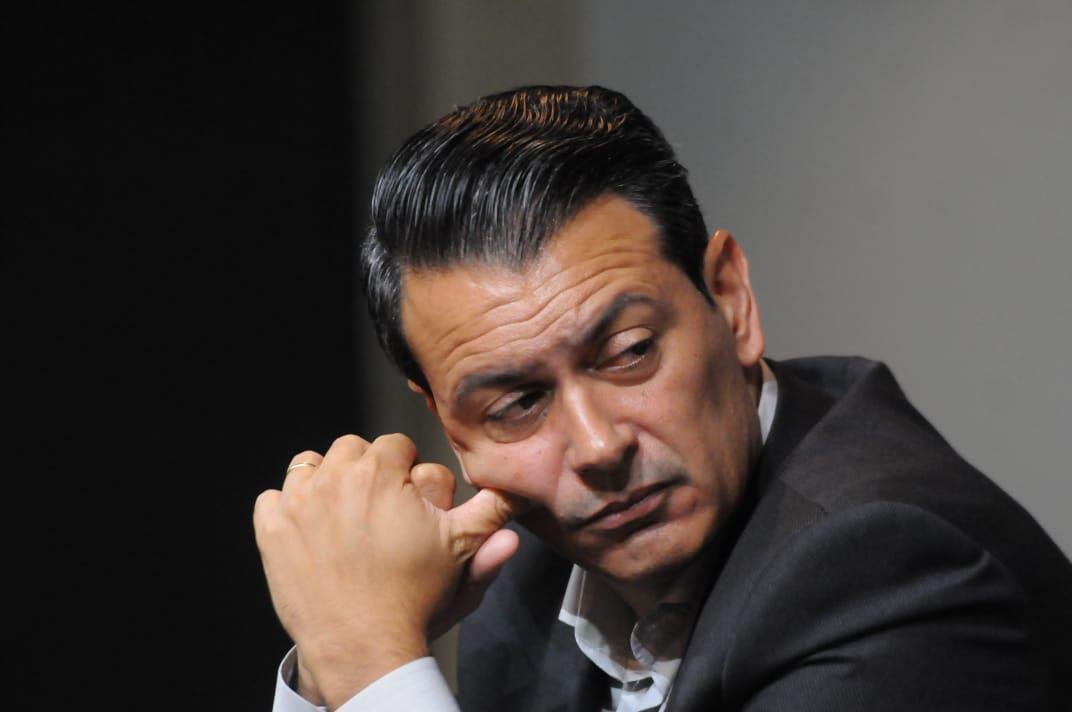 Diego Tardelli foi apresentado pelo diretor de futebol do Atltico, Rui Costa, neste domingo, antes do jogo contra a Caldense