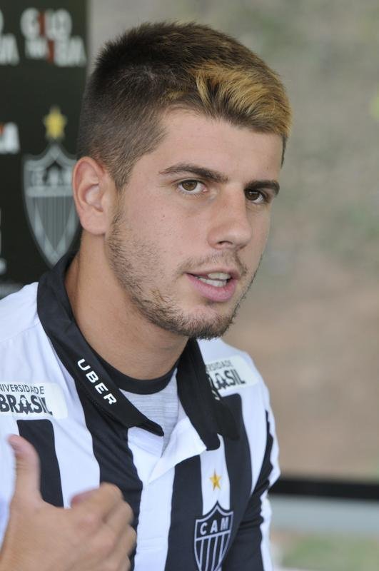 Veja fotos da apresentao de Toms Andrade no Atltico