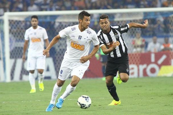 Imagens da deciso entre Cruzeiro e Atltico no Mineiro