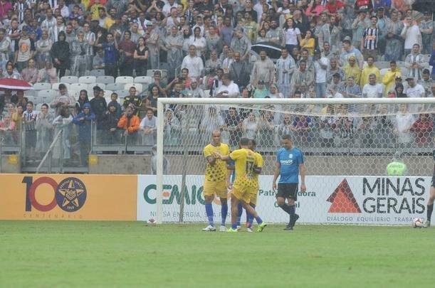 Fotos do 'Game of Dreams', jogo festivo dos Amigos do Ronaldinho contra os Amigos do Penta