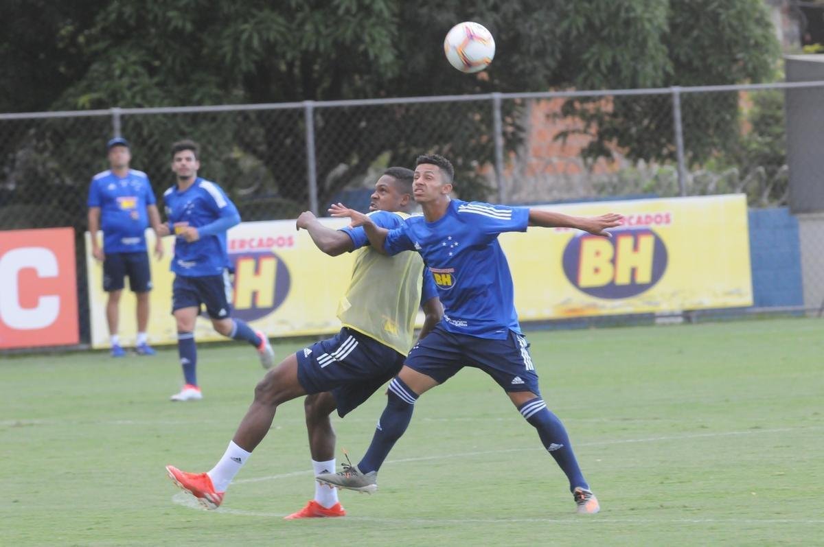 Fotos do treino do Cruzeiro desta quinta-feira, na Toca da Raposa II (crdito: Juarez Rodrigues/EM D.A Press)