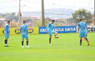 Fotos do aquecimento cruzeirense antes de viagem para o Rio, onde time enfrenta o Flamengo pela Libertadores