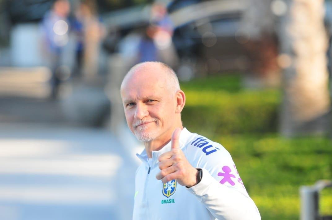 Seleo Brasileira fechou preparao para duelo com a Argentina na Cidade do Galo