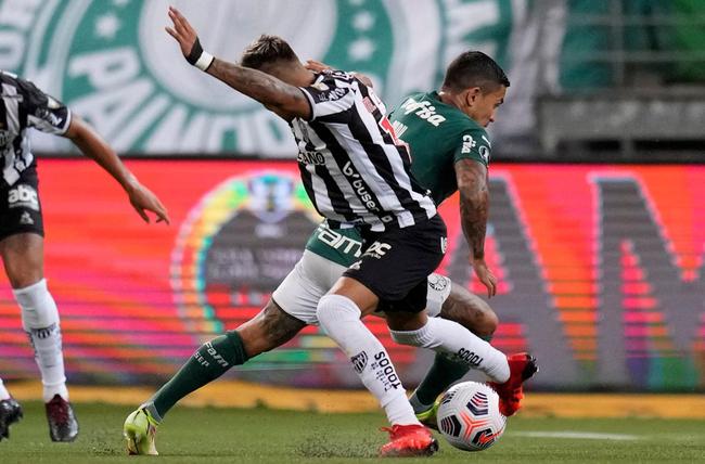 Fotos do jogo de ida da semifinal da Copa Libertadores de 2021, entre Palmeiras e Atltico, no Allianz Parque, em So Paulo