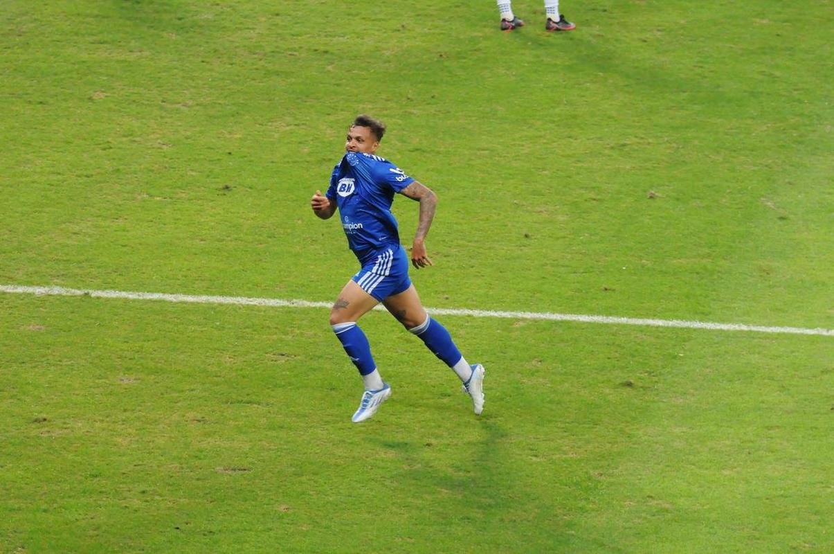 Fotos do jogo entre Cruzeiro e Sport, no Mineiro, em Belo Horizonte, pela 15 rodada da Srie B do Campeonato Brasileiro (28/6/2022)
