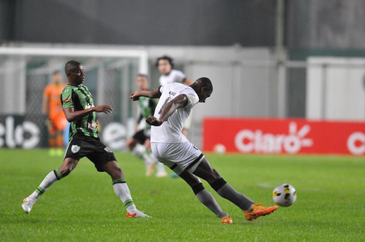 Fotos da vit�ria do Am�rica sobre o Botafogo, por 3 a 0, no Independ�ncia, em Belo Horizonte, pelas oitavas de final da Copa do Brasil. Wellington Paulista, Danilo Avelar e Al� marcaram os gols da vit�ria do Coelho no Horto