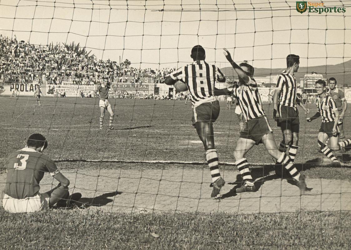 Rivalidade entre Cruzeiro e Atlético cresceu a partir nos anos 1940