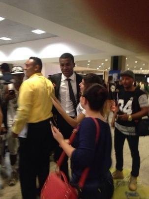 Jogadores retornaram a Minas Gerais e foram recepcionados por torcedores no Aeroporto de Confins