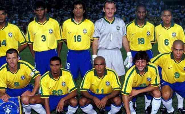 Romrio (11) e Ronaldo (9) durante a Copa Amrica de 1997, vencida pelo Brasil