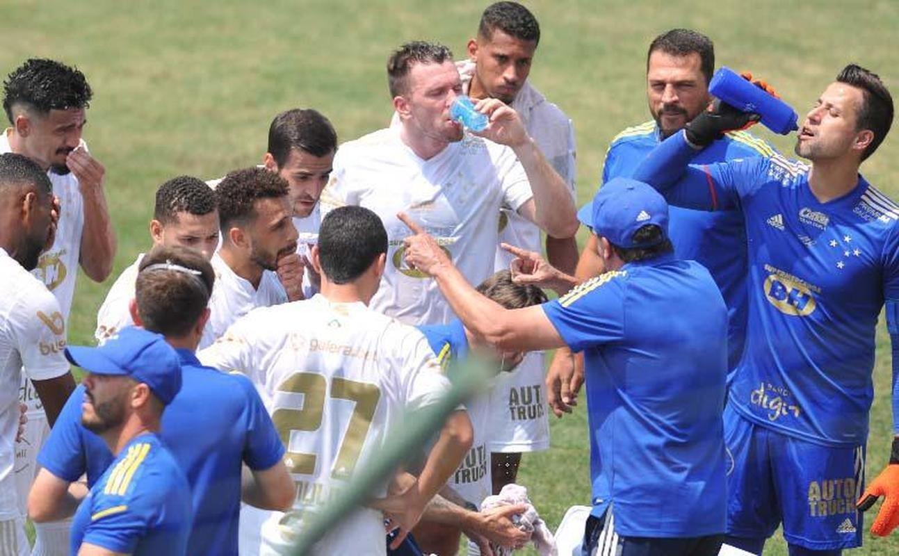 5 - CRUZEIRO: 18 pontos