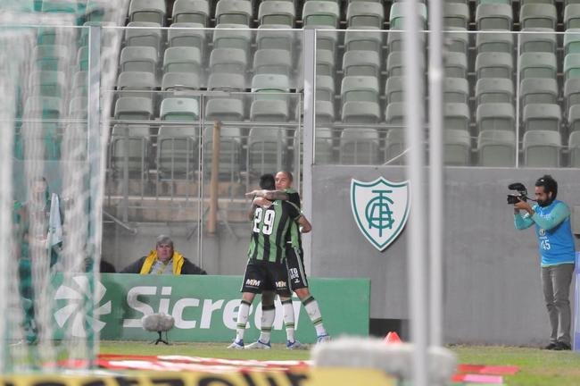 Fotos da vitória do América sobre o Botafogo, por 3 a 0, no Independência, em Belo Horizonte, pelas oitavas de final da Copa do Brasil. Wellington Paulista, Danilo Avelar e Alê marcaram os gols da vitória do Coelho no Horto