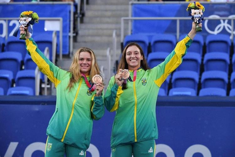 Dupla Luisa Stegani e Laura Pigossi conquistou o bronze nas duplas femininas do tênis