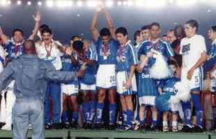Em 1997, o Cruzeiro conquistou o bi da Copa Libertadores da América. Na decisão, o clube mineiro superou o Sporting Cristal do Peru.