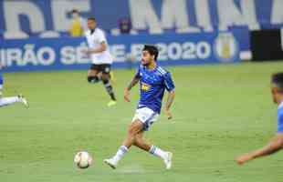 Jogo entre Cruzeiro e Figueirense, no Mineiro, em Belo Horizonte, pela 22 rodada da Srie B do Campeonato Brasileiro