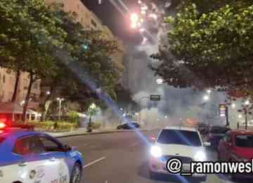 A Polícia Militar do Rio de Janeiro (PM-RJ) chegou a ser acionada por moradores da região para que o barulho fosse cessado