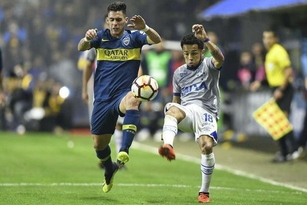 Cruzeiro teve atuao muito ruim na Bombonera, e Rafinha esteve apagado em campo