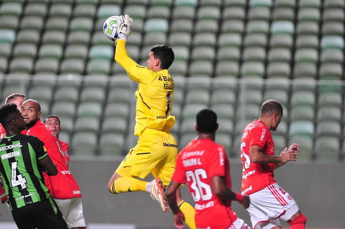 Fotos do jogo entre Amrica-MG e Internacional, no Independncia, pela Copa do Brasil