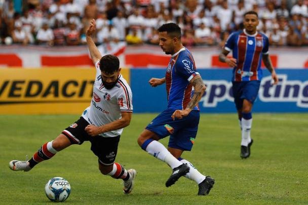 Santa Cruz e Bahia se enfrentaram no Arruda e empataram sem gols na estreia da Copa do Nordeste, em jogo que foi recheado de homenagens a Tiago Cardoso
