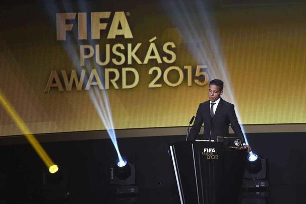 Confira as fotos dos bastidores e da cerimônia da Bola de Ouro