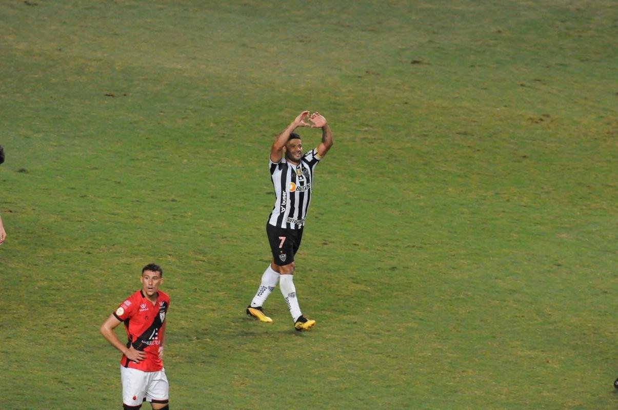 Fotos da vitria do Atltico por 2 a 0 sobre Atltico-GO pelo Campeonato Brasileiro