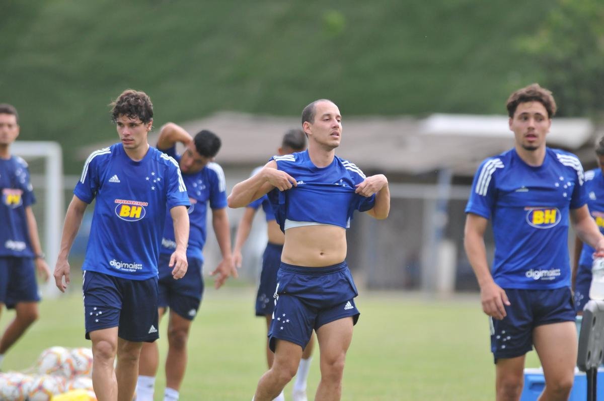 Fotos do terceiro treino do Cruzeiro na Toca da Raposa II (crdito: Alexandre Guzanshe/EM D.A Press)
