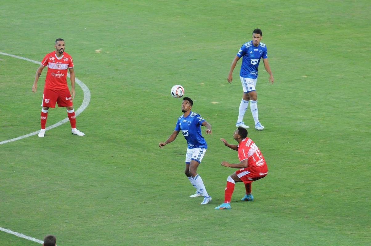 Fotos do jogo entre Cruzeiro e CRB, no Mineiro, em Belo Horizonte, pela 11 rodada da Srie B do Brasileiro