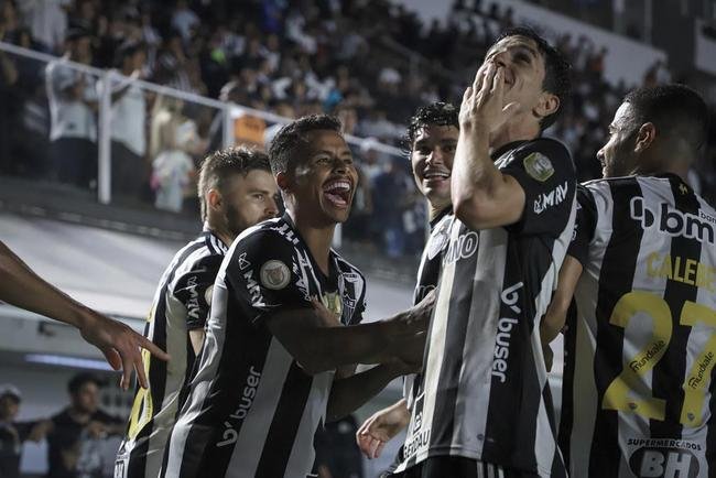 Atltico (7 colocado): Cear (9/10, em casa); Flamengo (15/10, fora); Fortaleza (24/10, fora); Juventude (27/10, em casa); So Paulo (1/11, fora); Botafogo (7/11, em casa); Cuiab (10/11, em casa); e Corinthians (13/11, fora)