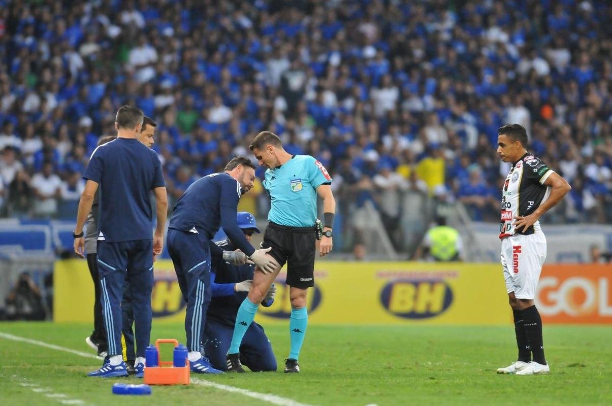 As melhores fotos do jogo entre Cruzeiro e Operrio-PR, no Mineiro, em Belo Horizonte, pela 29 rodada da Srie B do Brasileiro