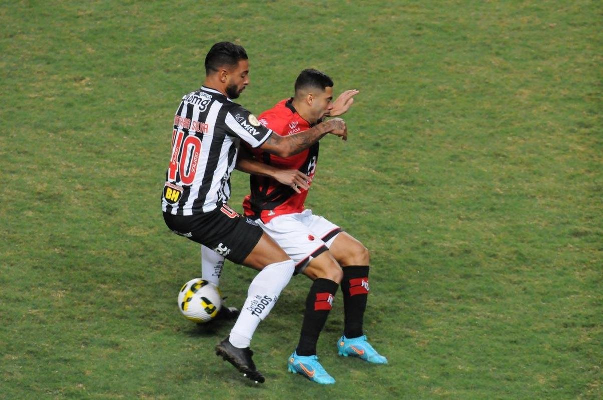 Fotos da vitria do Atltico por 2 a 0 sobre Atltico-GO pelo Campeonato Brasileiro