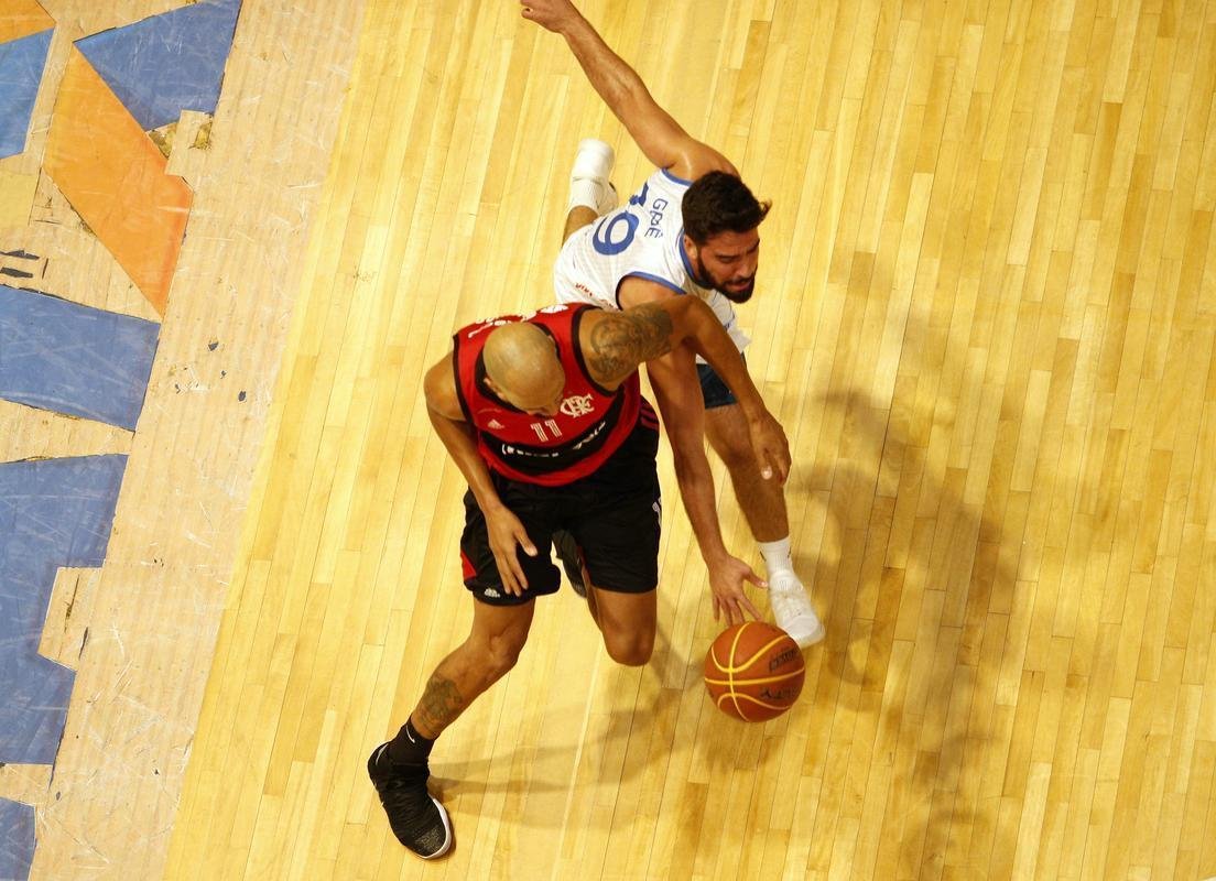 Fotos do duelo entre Minas e Flamengo, realizado nesta sexta, na Arena JK, em Belo Horizonte
