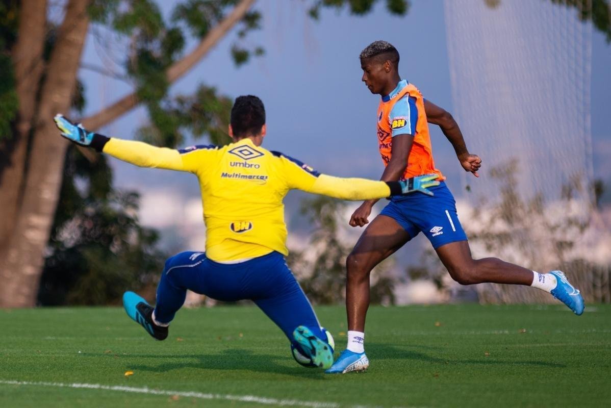 Fotos do treino do Cruzeiro desta quarta-feira, 21 de agosto, na Toca da Raposa II