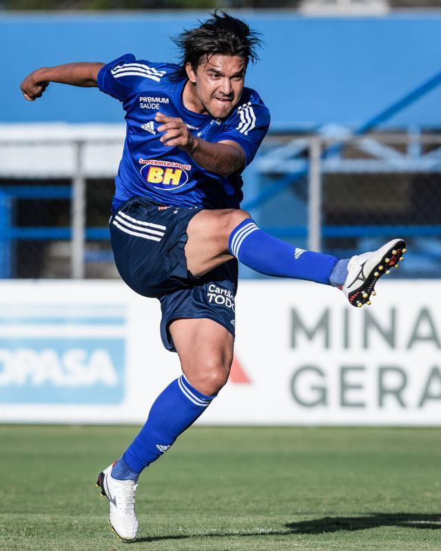 Cruzeiro treinou na tarde desta terça-feira (1/12), na Toca da Raposa II, e encerrou sua preparação para enfrentar o América, no Independência, pela 25ª rodada da Série B
