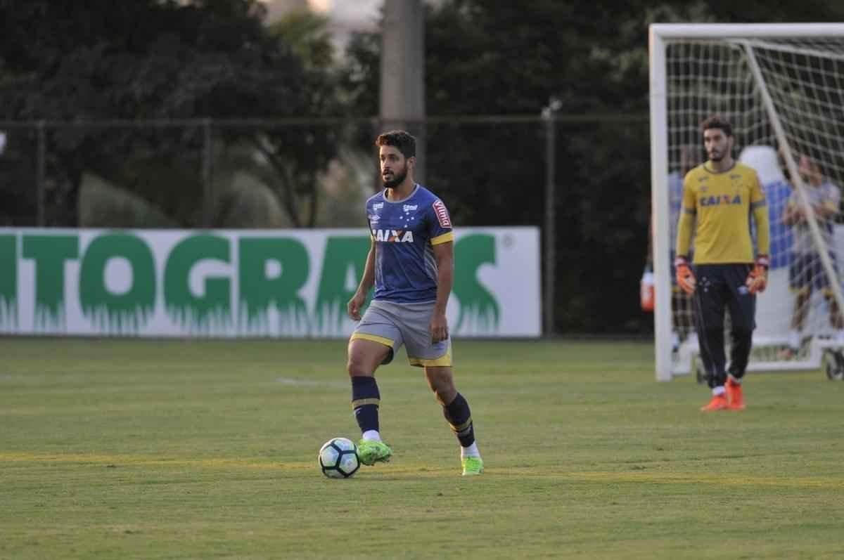 Mano Menezes testou novidades no Cruzeiro para enfrentar o So Paulo na estreia do Brasileiro