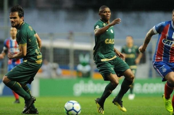 Equipes se enfrentaram, na noite deste domingo, pela penltima rodada do Brasileiro