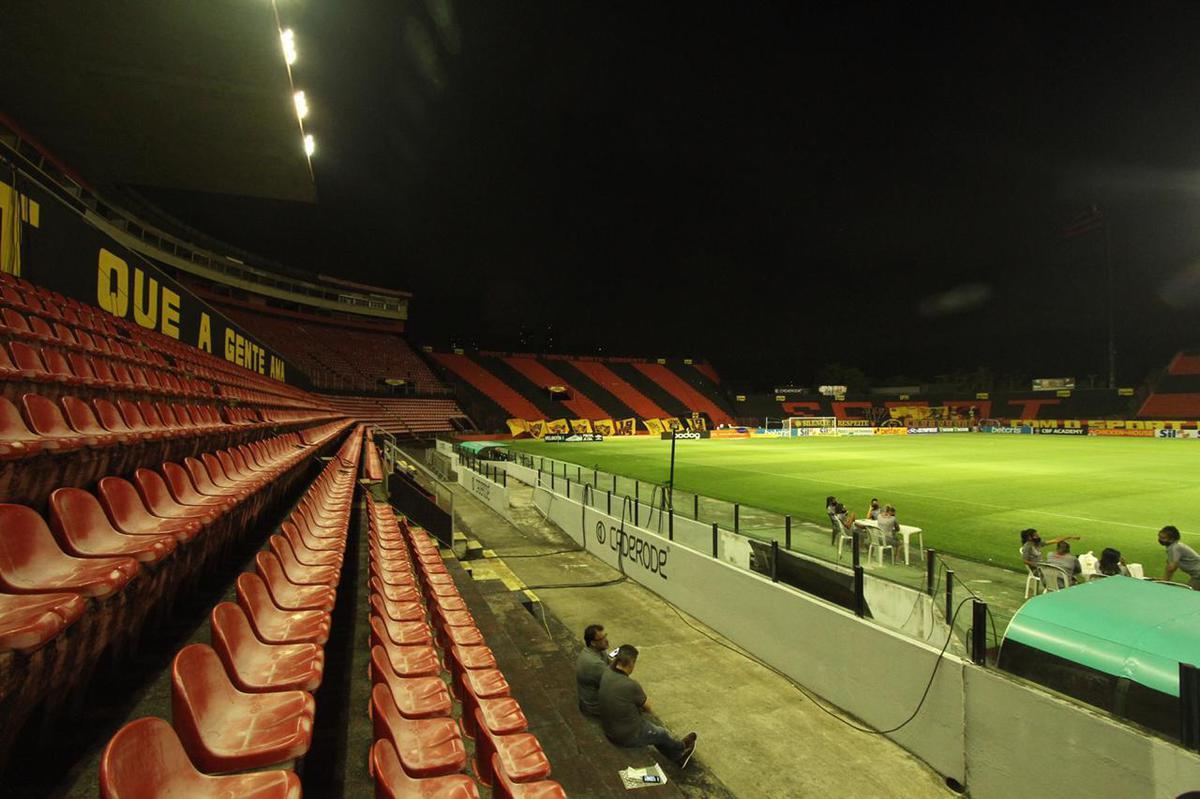 Equipes se enfrentaram no fechamento da rodada nesta segunda-feira na Ilha do Retiro