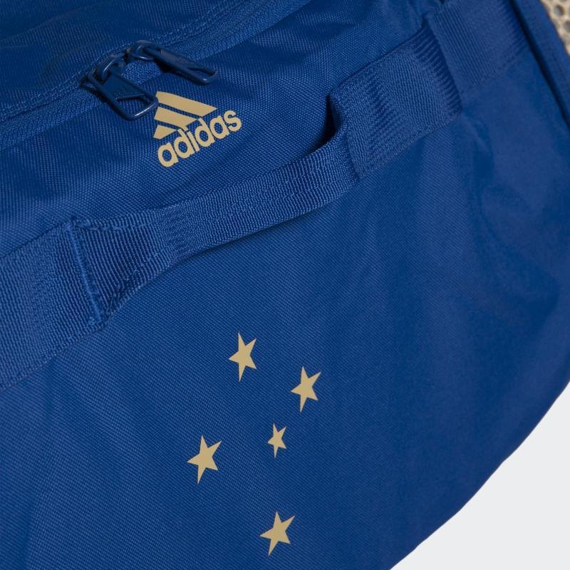 Modelo de mochila que integra a nova coleo do Cruzeiro